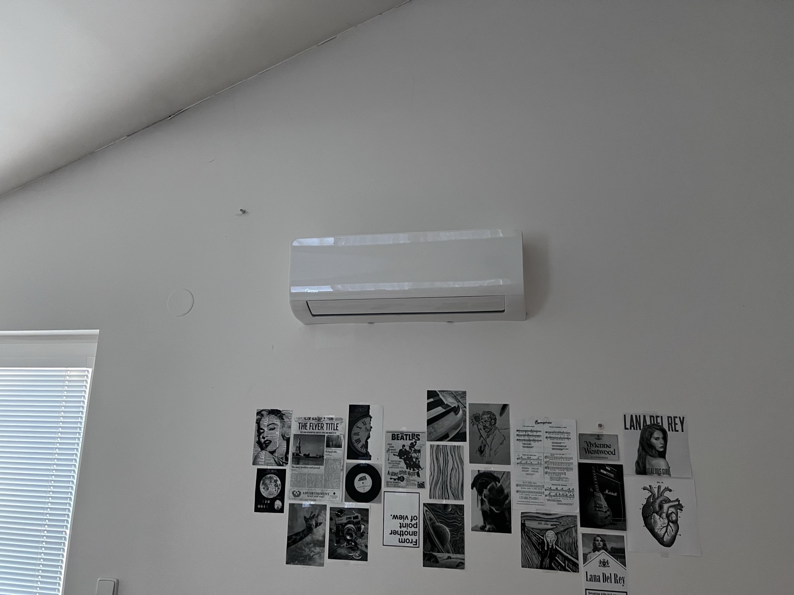 RD Troubsko - Montáž klimatizace Midea ve variantě 1+1 a 2+1, fotografie 1